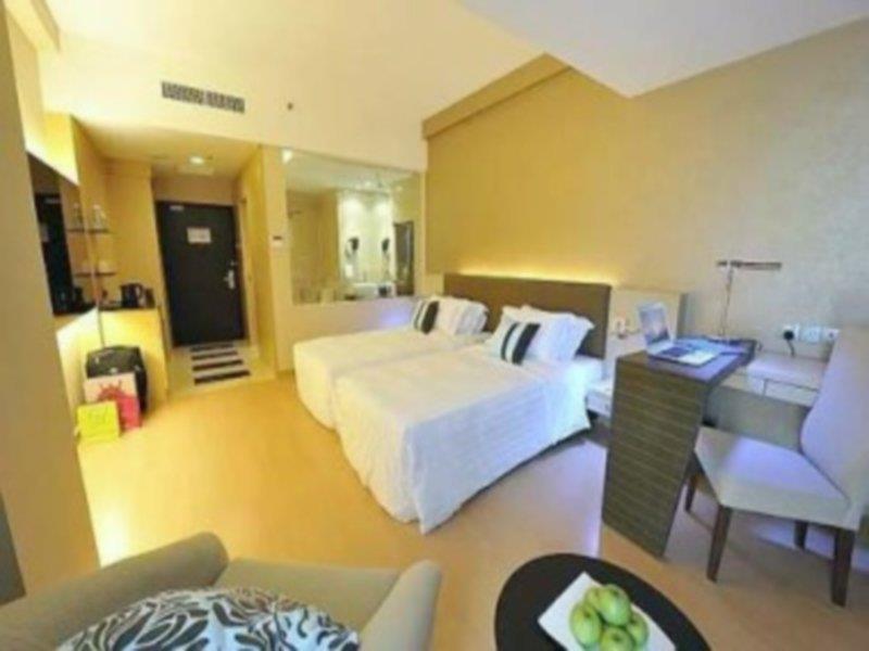 Hotel The Klagan Regency 1Borneo à Kota Kinabalu Extérieur photo